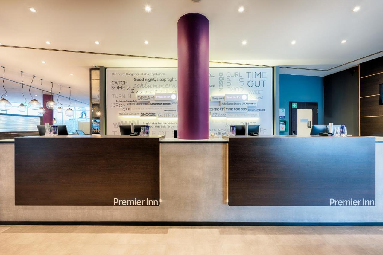 Premier Inn Stuttgart Bad Cannstatt Extérieur photo